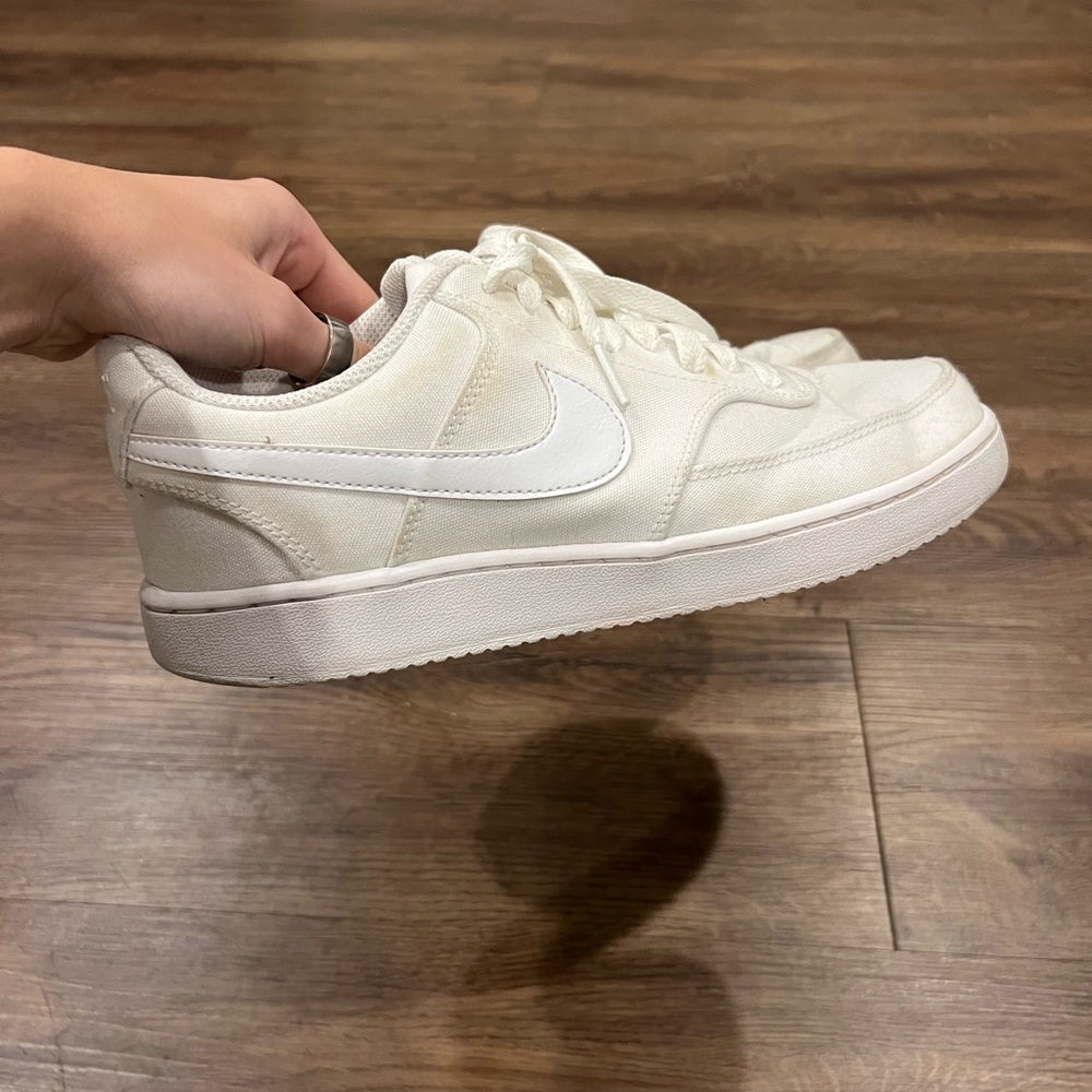 Womens nike sneakers